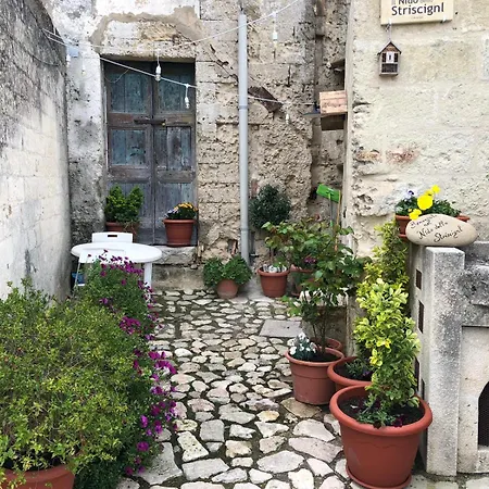 Il Nido Dello Striscignl Gasthuis Matera